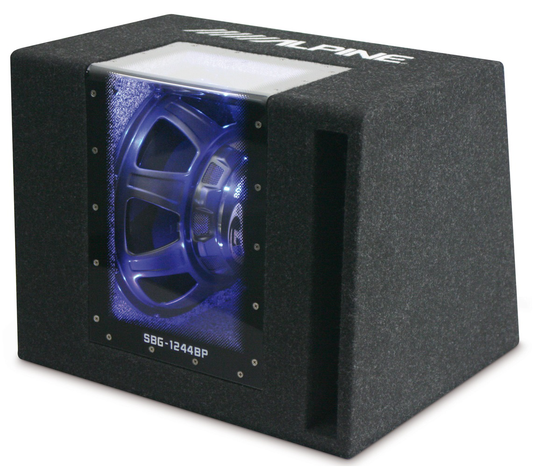 Alpine12" subwoofer kaapissa